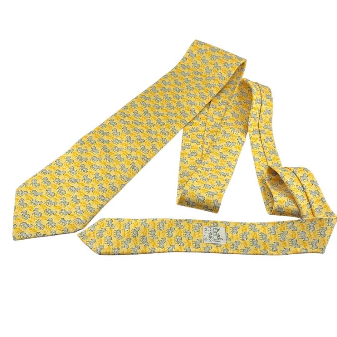 HERMÈS ネクタイ　ゼブラ柄 イエロー系 シルク極美品　かわいい