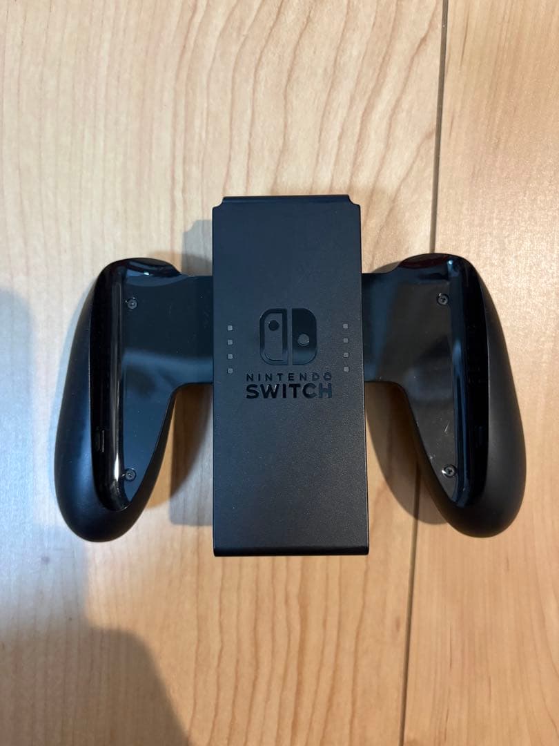 Nintendo Switch 有機ELモデル 美品　ケース・フィルム付き