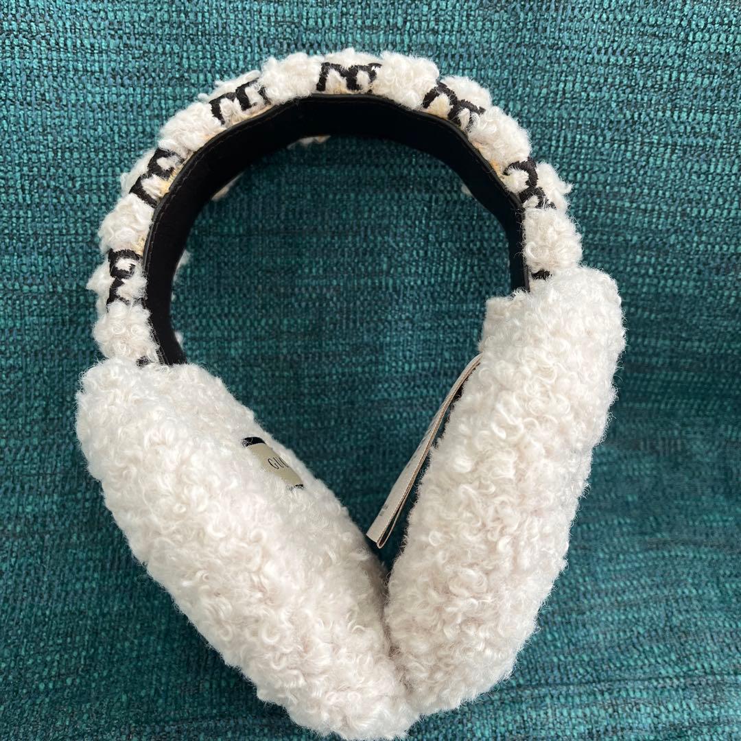 専用です 新品GUCCI GGロゴ イヤーマフ オフホワイト