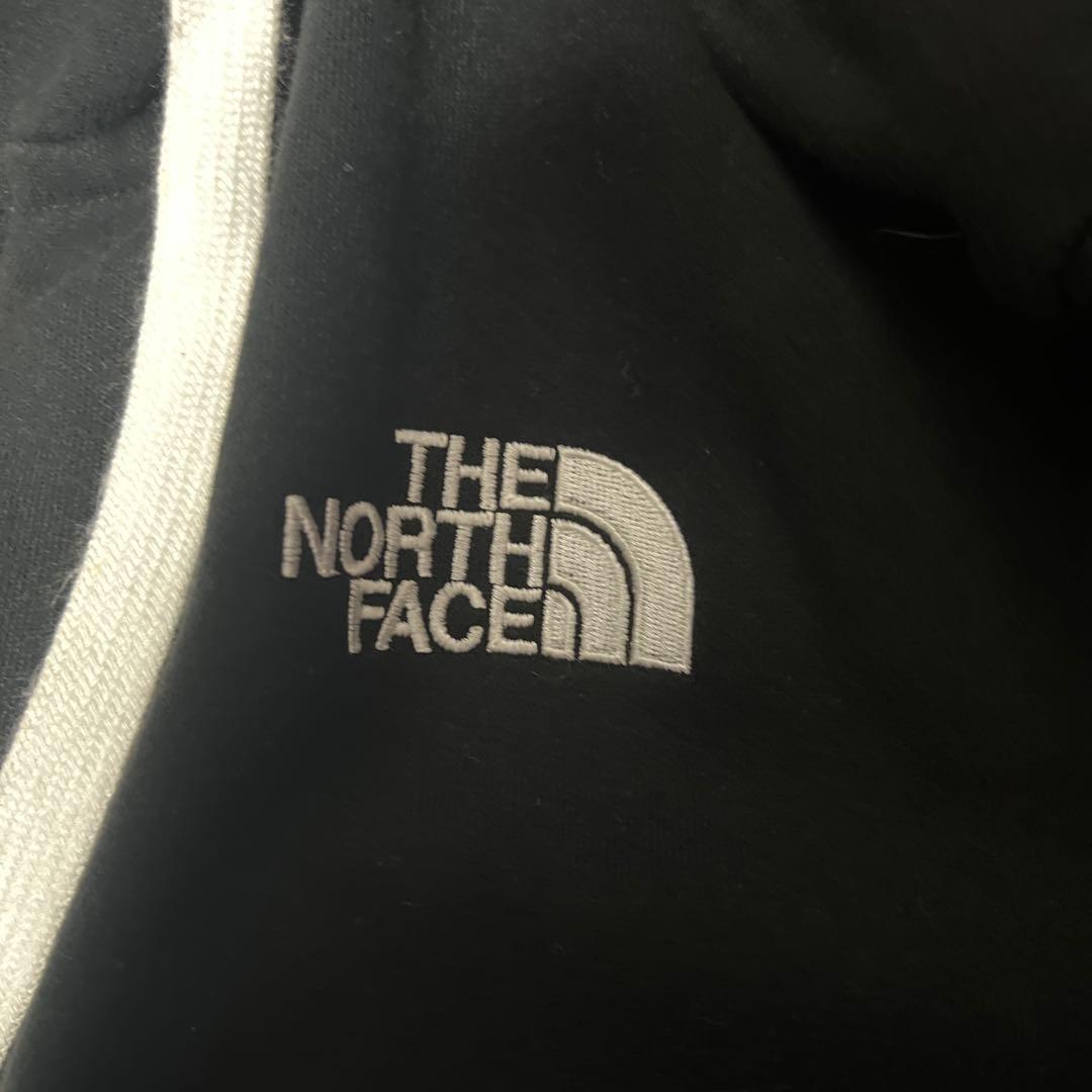 ノースフェイス ブラックジップパーカー