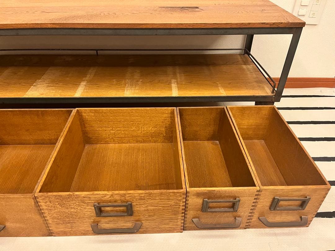 TRUCK FURNITURE TVボード ナラ無垢　定 価18万以上BOX5個