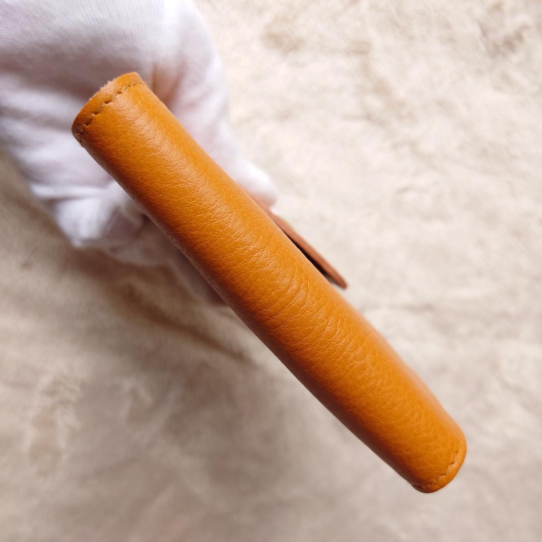 1335 新品未使用 イルビゾンテ IL BISONTE 二つ折り財布 ブラウン