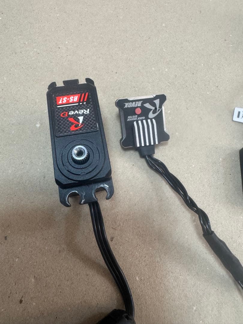 アンプ、ジャイロ、サーボセット