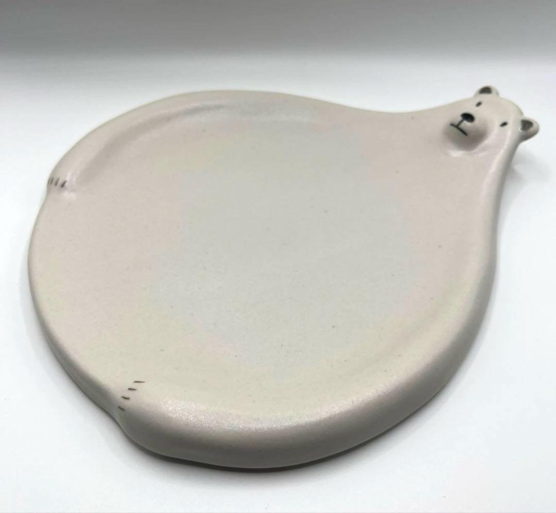 小堤晶子さん　クマのプレート