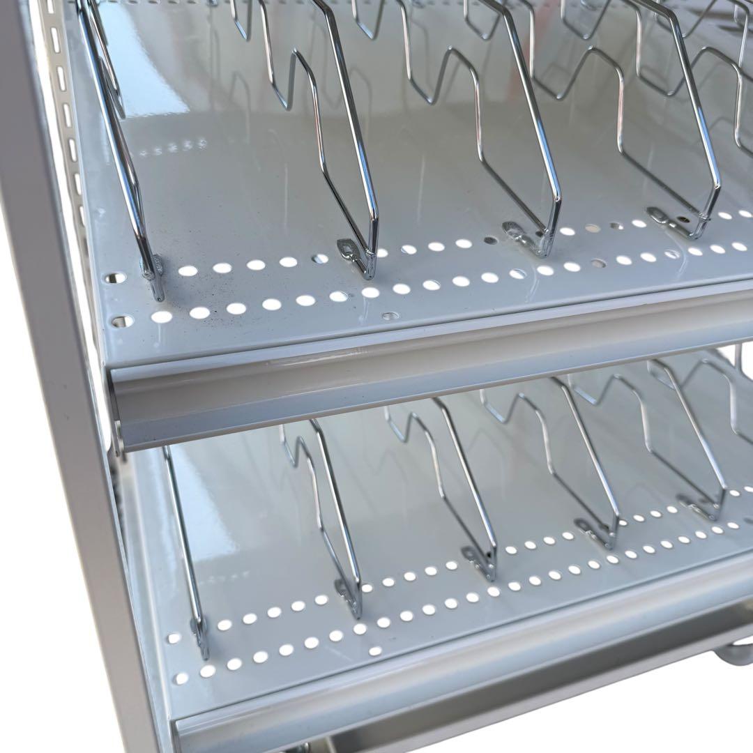 美品 オカムラ 業務用ワインラック キャスター付 多段収納