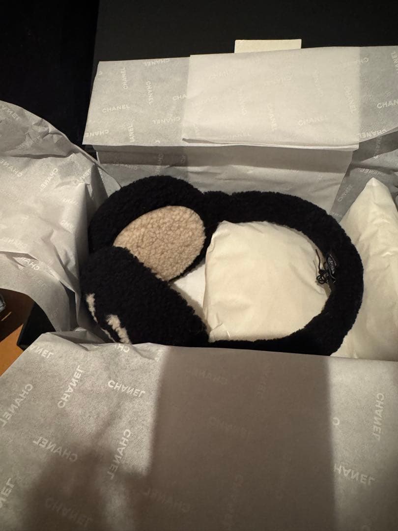 み*ー様 CHANEL フリースイヤーマフ ブラック/ホワイト