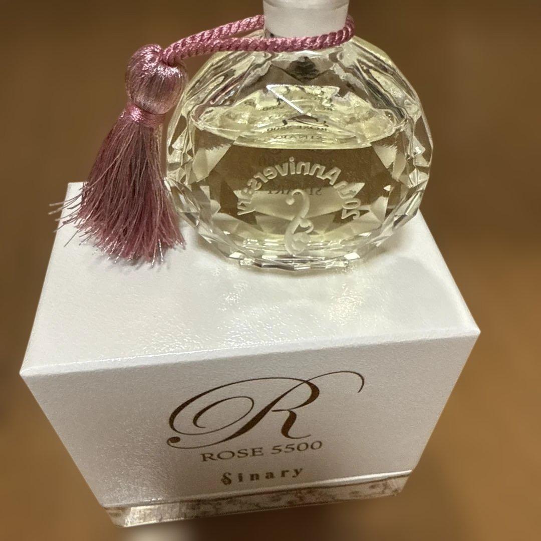 生産完了品　Sinary ROSE 5500 シナリー　定価55000円　香水