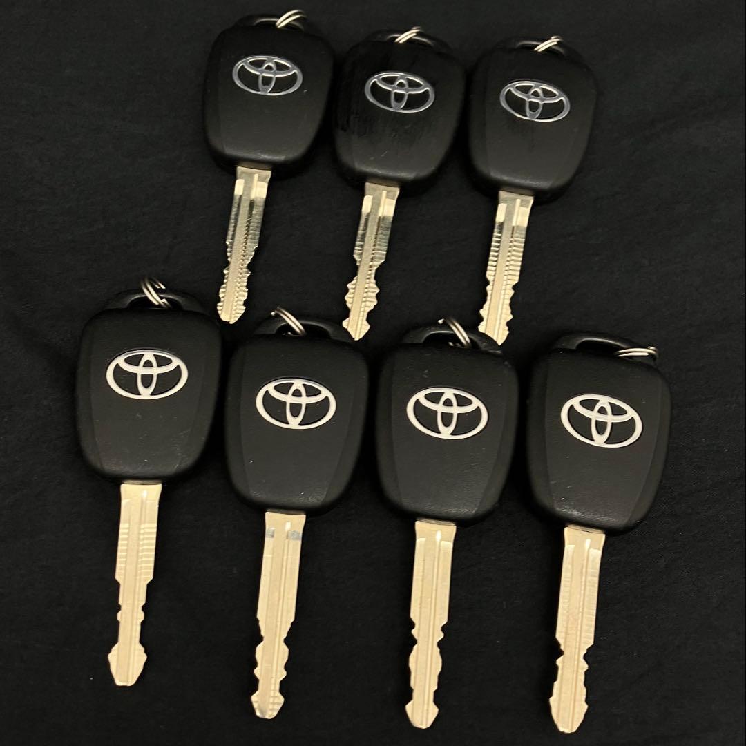 ハイエース3ボタンキー 7本セット