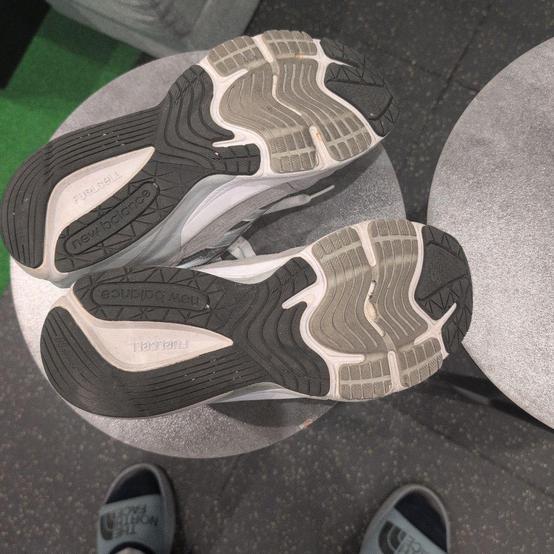 990V6 グレー 26cm