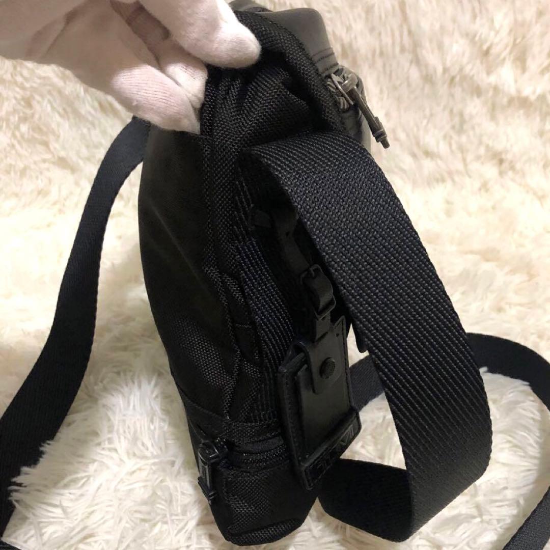 未使用級✨トゥミ　エクスパンダブル ショルダーバッグ 232371D 黒