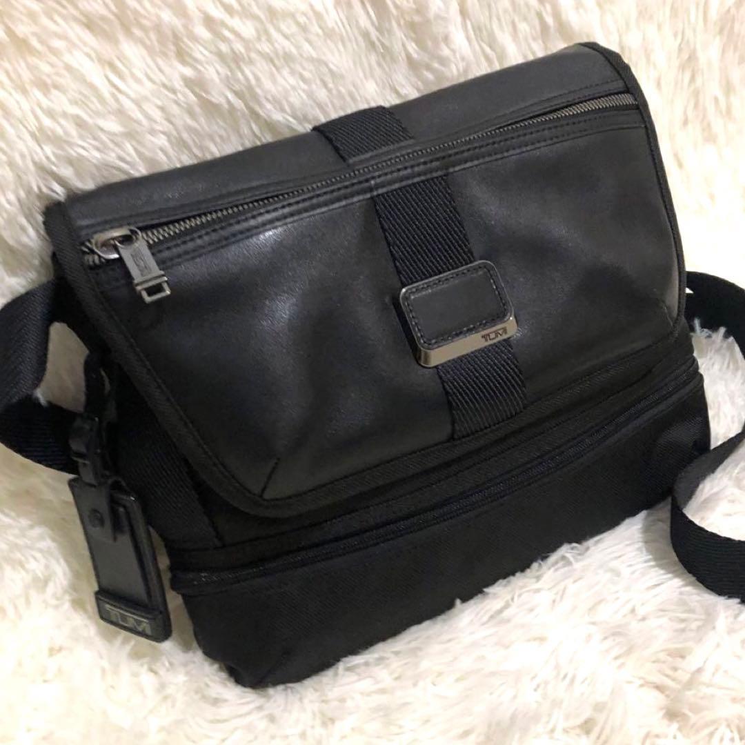 未使用級✨トゥミ　エクスパンダブル ショルダーバッグ 232371D 黒