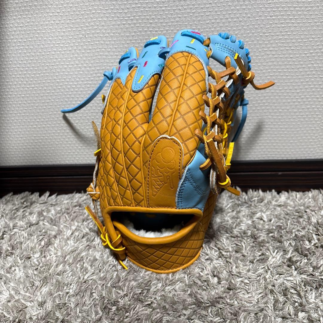 【再出品】アイスクリームグローブ 硬式外野手用