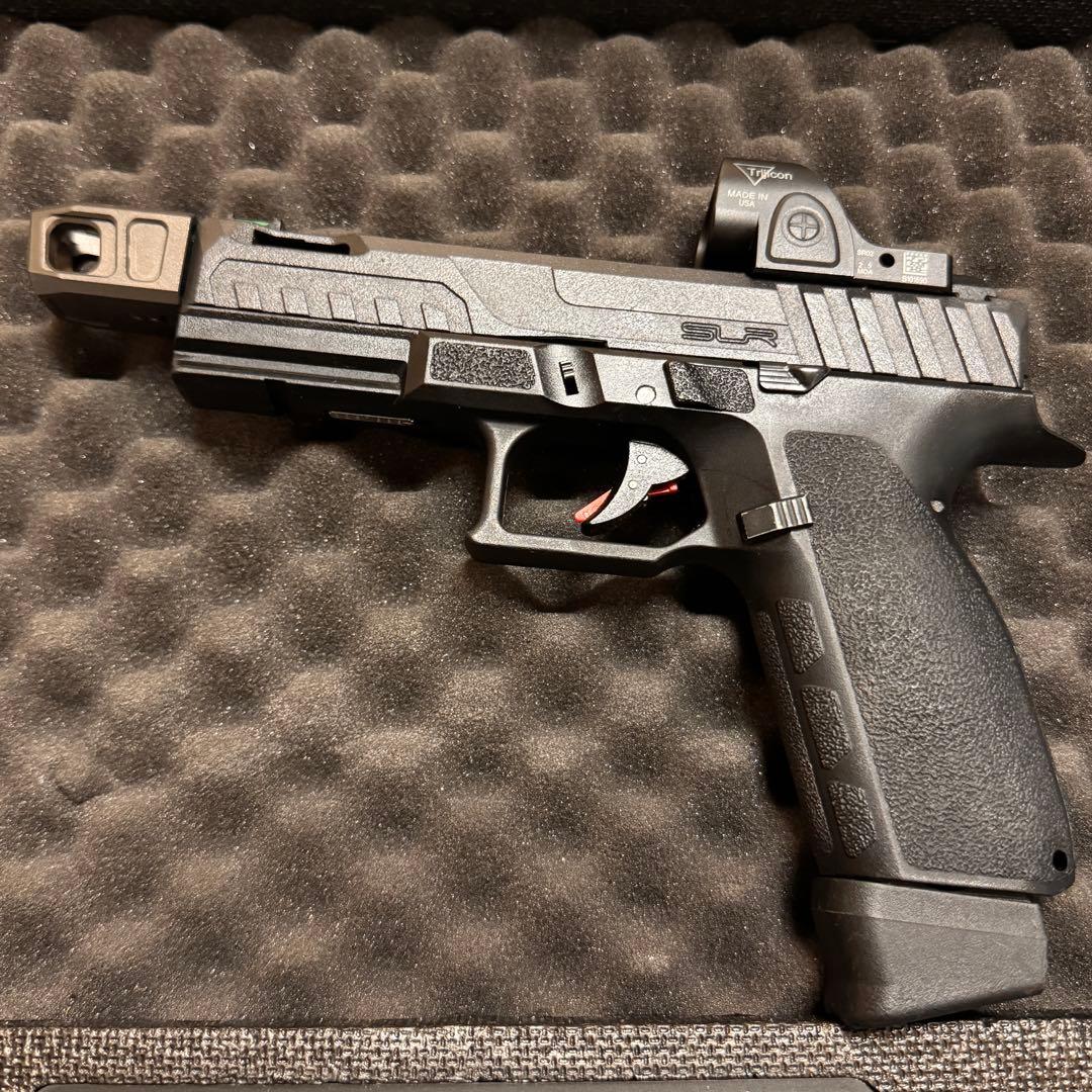 ヨ*屋様 運*官様 【注意事項あり必ずご確認を】Carbon8 STRIKER