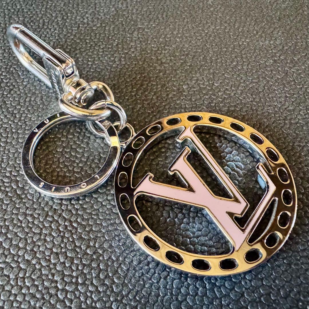 LOUIS VUITTON ポルトクレ•ベリー キーホルダー&キーリングチャーム