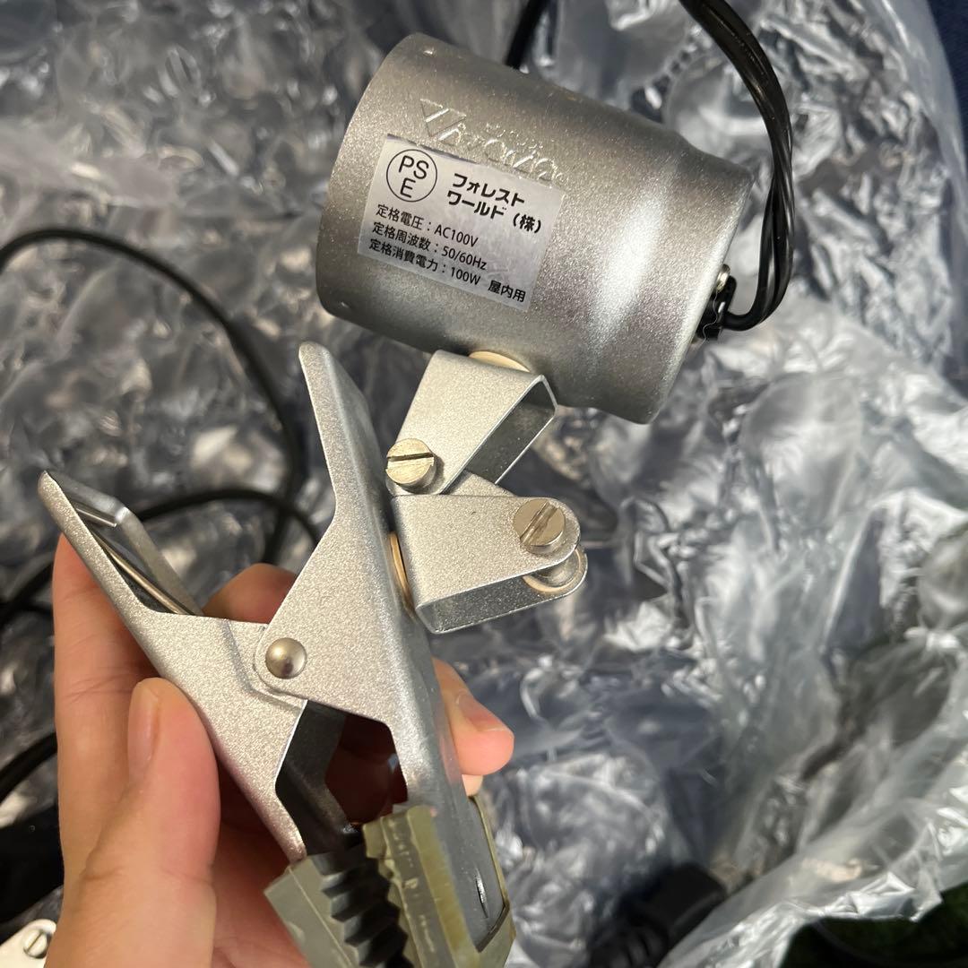 爬虫類用　保温ライト