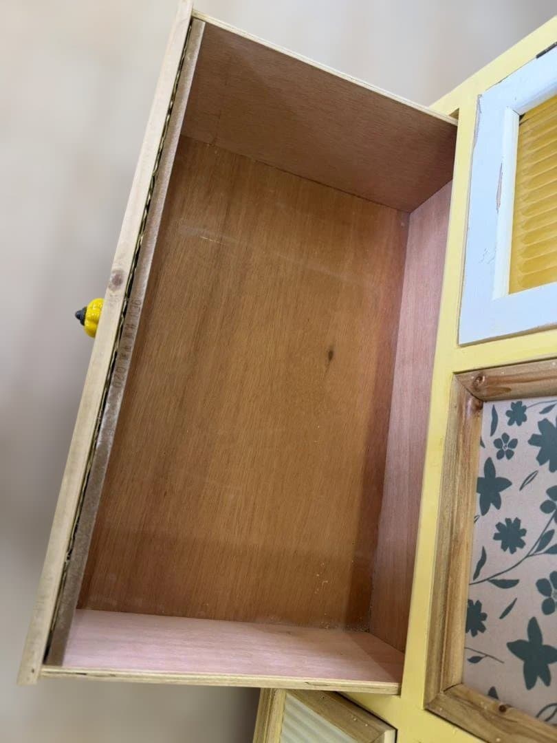 カントリー　キャビネット　リビングボード　レトロ　棚　イエロー　引出　ラック　黄