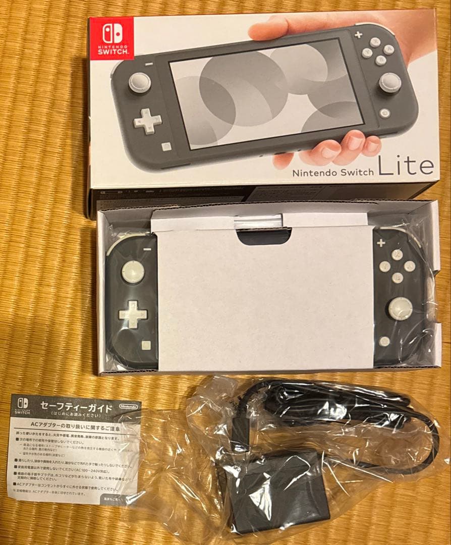 Nintendo Switch Lite (グレー)
