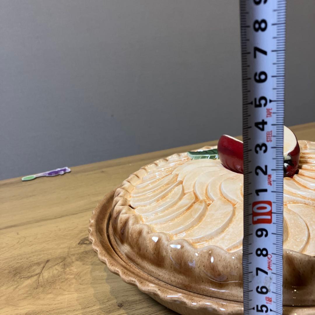 セラミカ　アップルパイ柄の容器