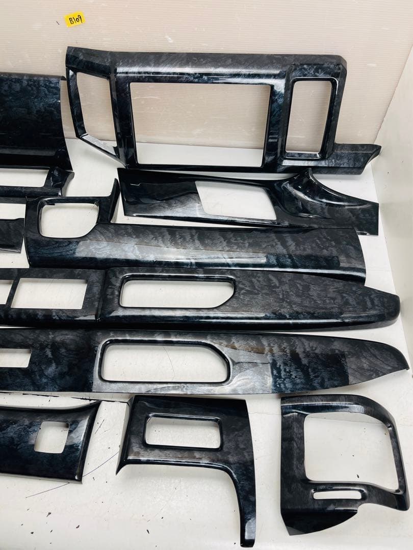 ホンダ ステップワゴン RK1/2/5用 ブラックウッドグレインインテリアパネル