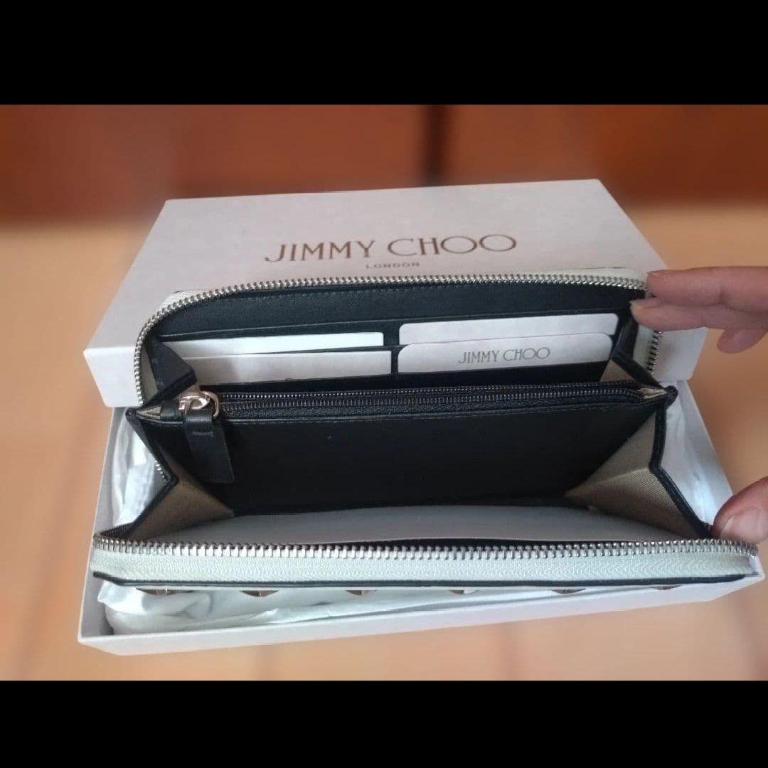 【新品】半額以下 JIMMYCHOO カーナビー長財布 プレゼント