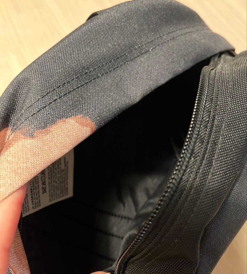 THE NORTH FACE × Supreme 迷彩ボディバッグ