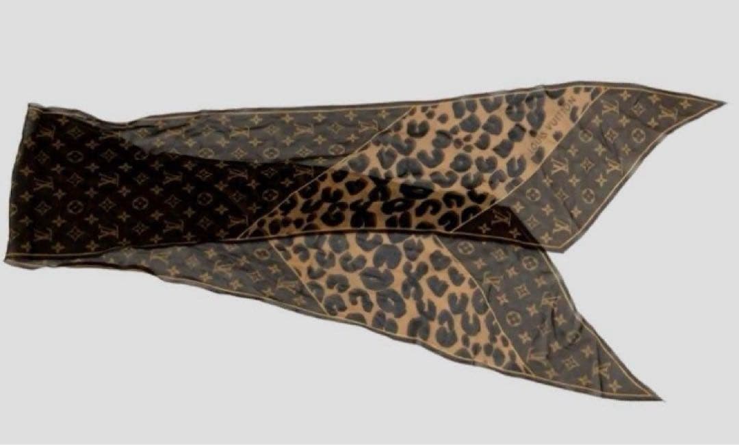 専用 LOUIS VUITTON/エシャルプ・ モノグラム・ シルク スカーフ
