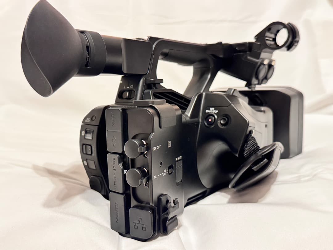 SONY PXW-Z190 業務用ビデオカメラ 本体（充電器、バッテリー1本付）