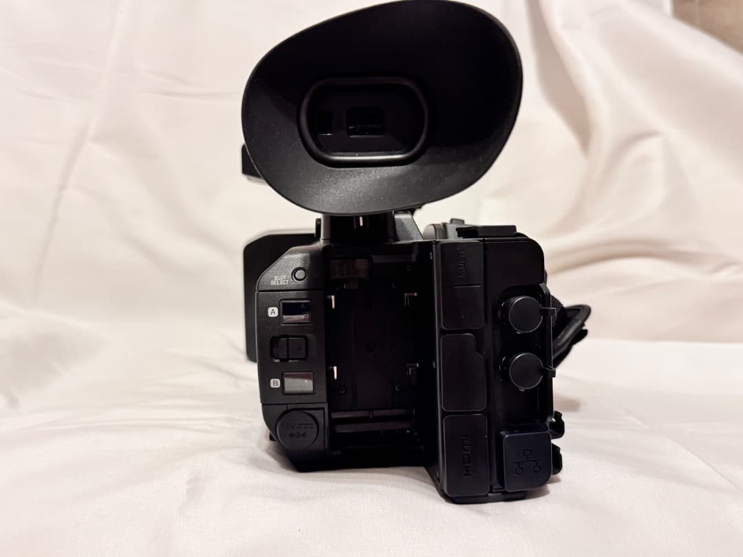 SONY PXW-Z190 業務用ビデオカメラ 本体（充電器、バッテリー1本付）