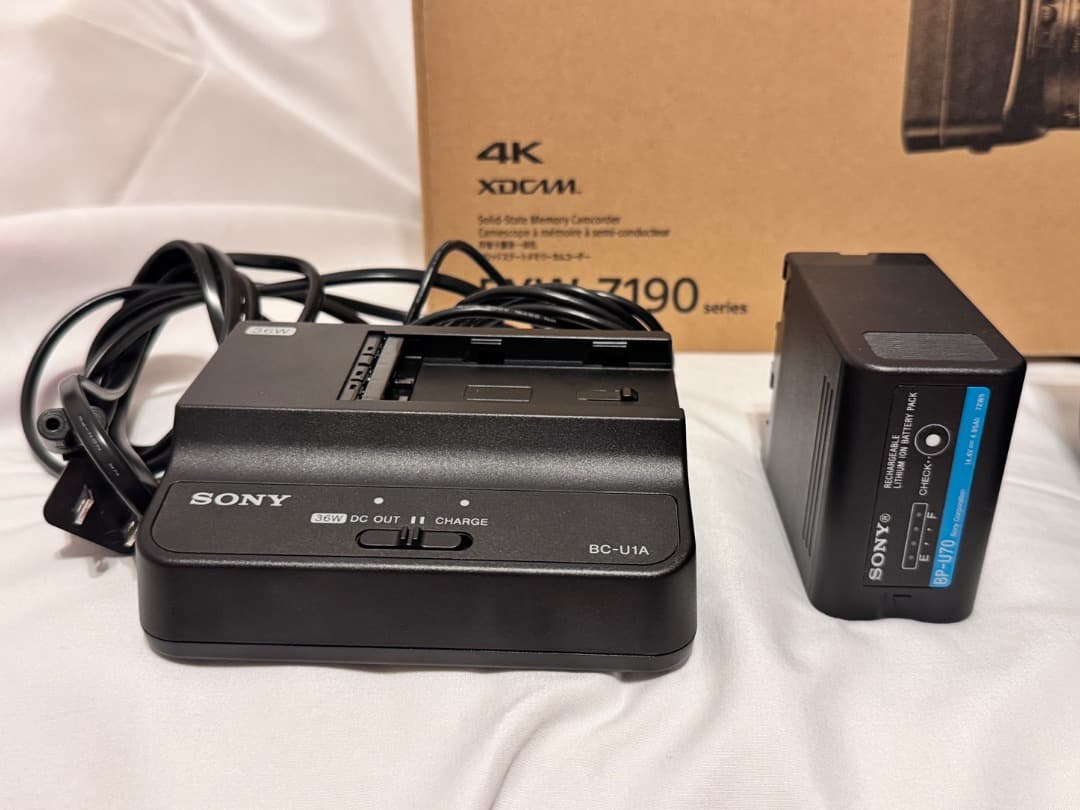 SONY PXW-Z190 業務用ビデオカメラ 本体（充電器、バッテリー1本付）