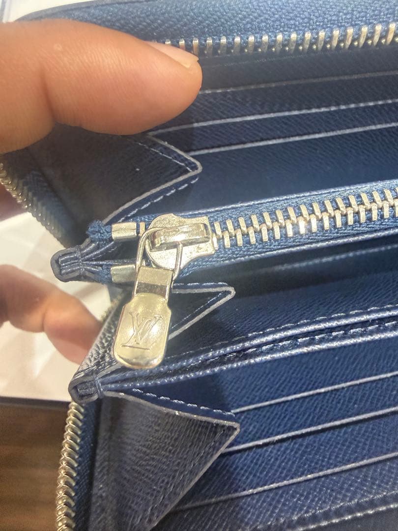 エピレザー ネイビー 長財布