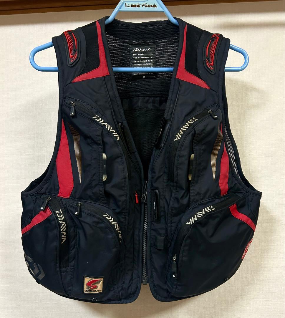 ダイワ SPECIAL 鮎ショートベスト Mサイズ おまけ付き