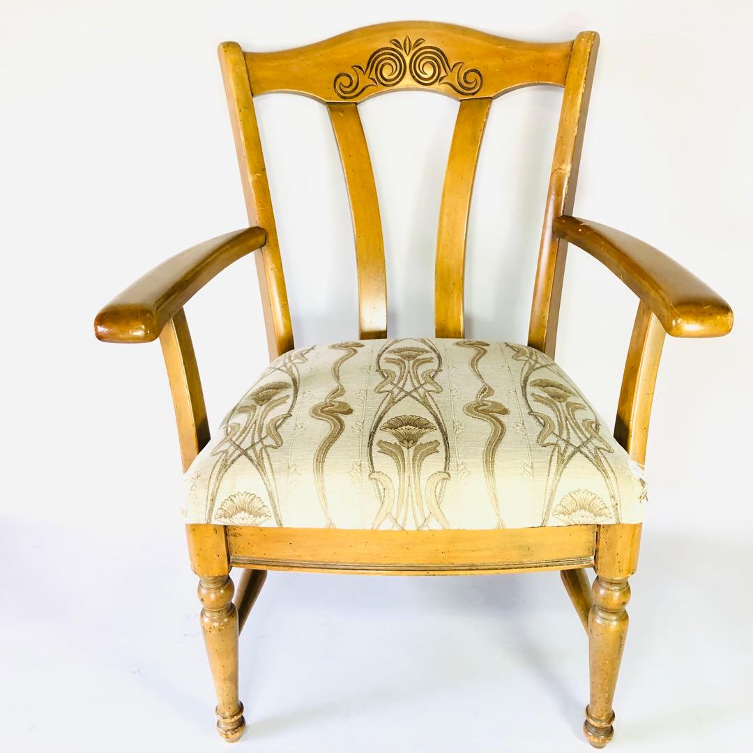 「時を重ねた、木の美しさ。」 ― 30年前のカリモクが語る、静かな上質。