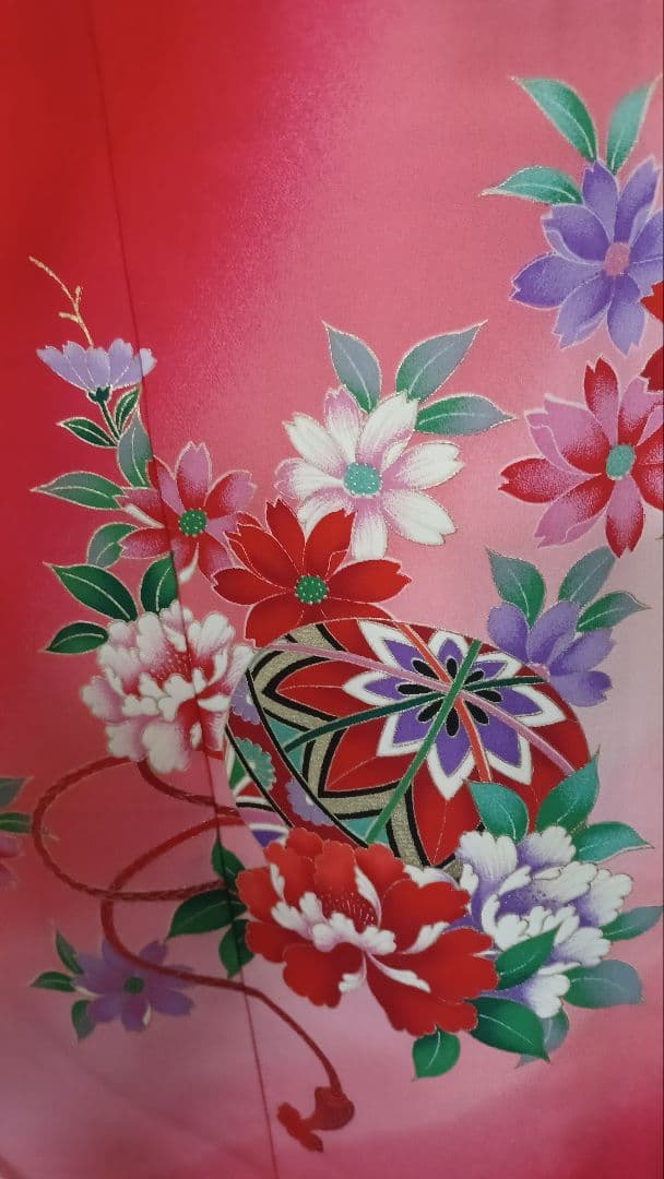 七五三　女の子着物 赤色 花柄 蝶刺繍 着物　3才