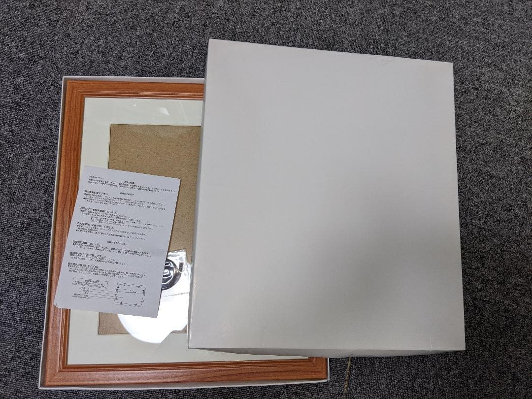 【お正月の家族用に！】木製フォトフレーム・額縁茶色　木目