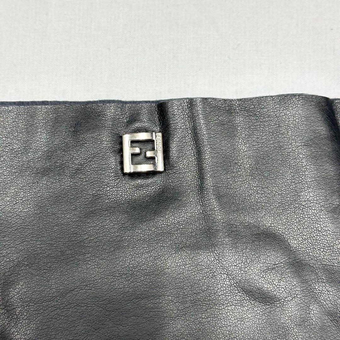 未使用フェンディナッパレザーロングソックスM