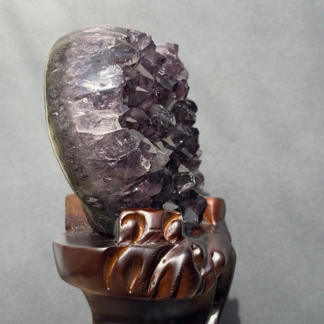 ウルグアイ産❣️天然石 アメジストのハート　置物　台座付きG.215