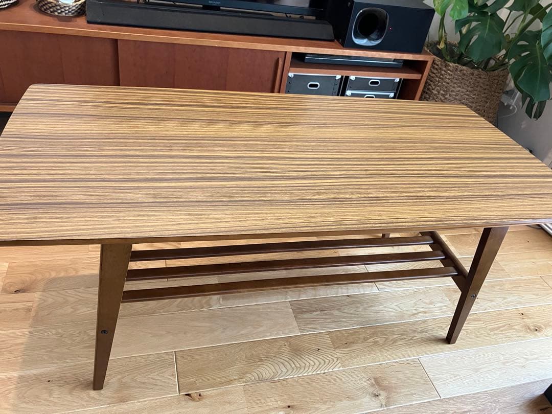 カリモク　テーブル