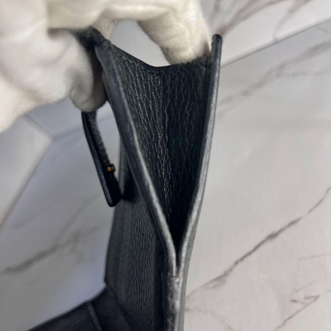 【美品】GUCCI GGマーモント ２つ折り財布