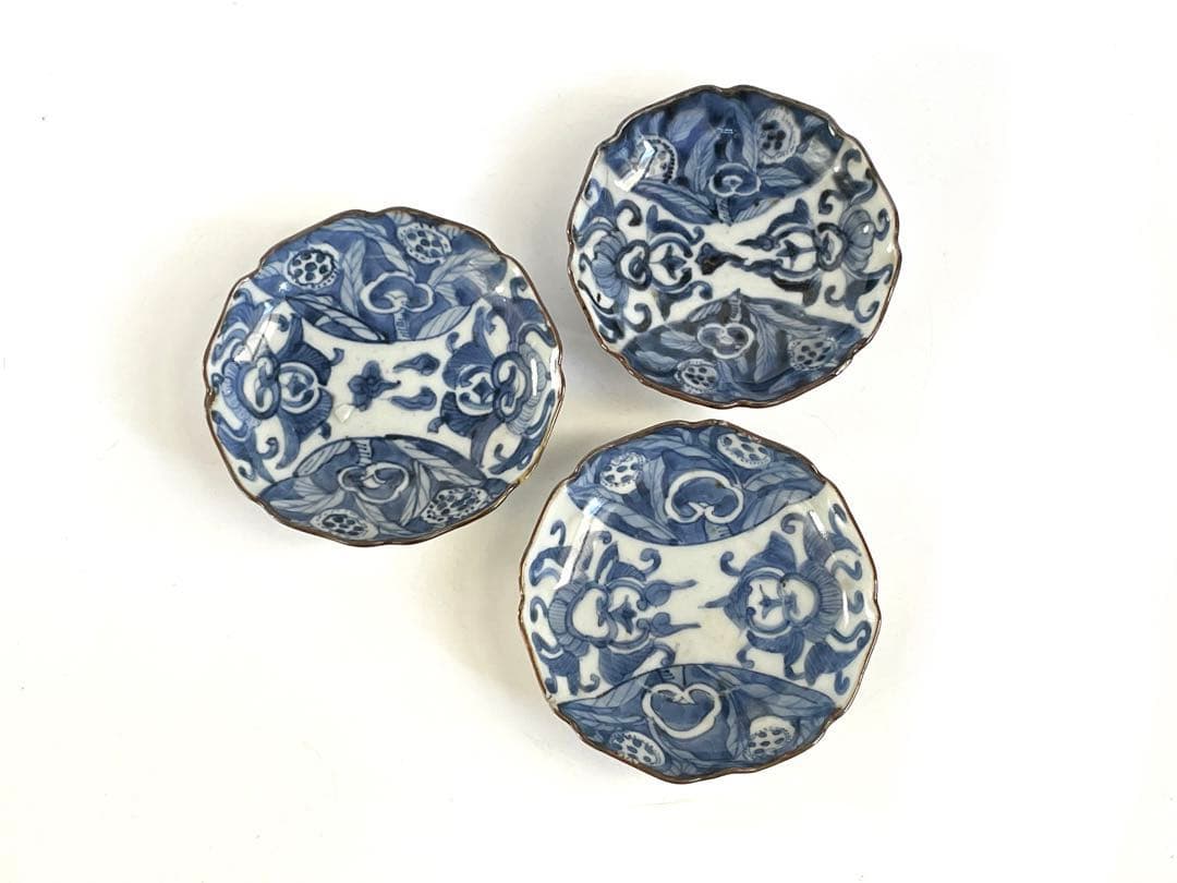 骨董　アンティーク　古伊万里　染付　柘榴文　小皿　輪花皿　3枚　大明弘治年製