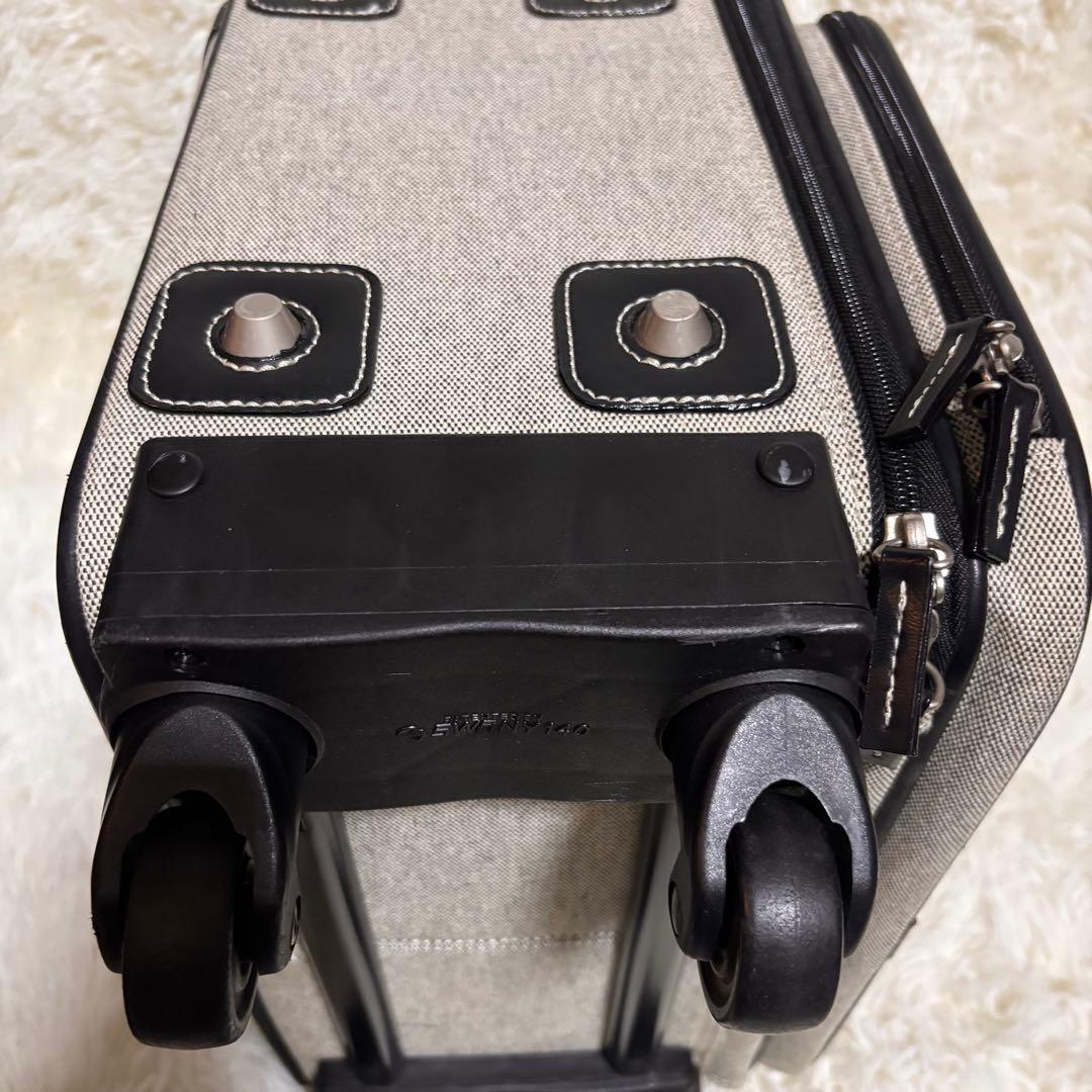 ちびささ【極美品】SWANY キャリーバッグ　キャンバス　機内持込サイズ