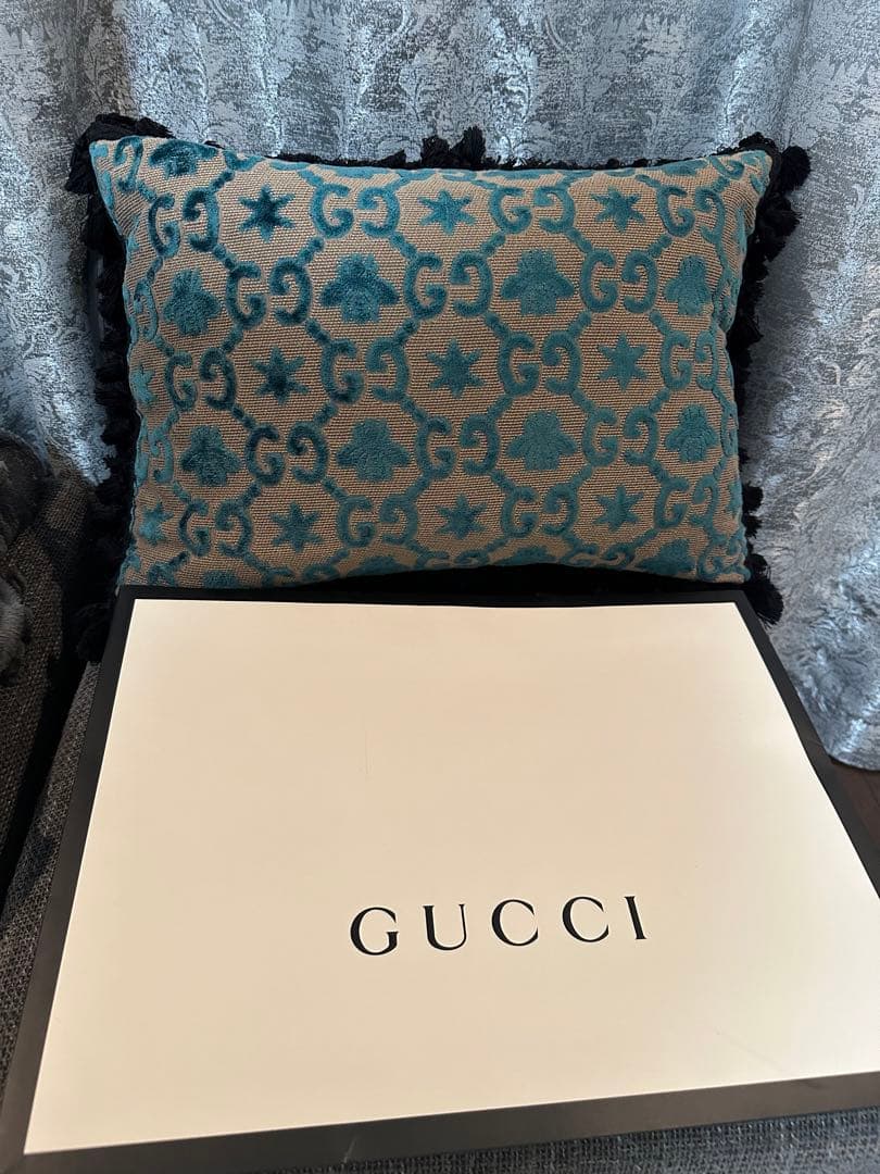 よ*ー様 【最終値下】GGジャカードクッション　GUCCI