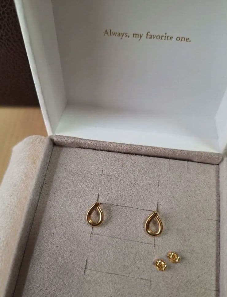 eteドロップライン ピアス