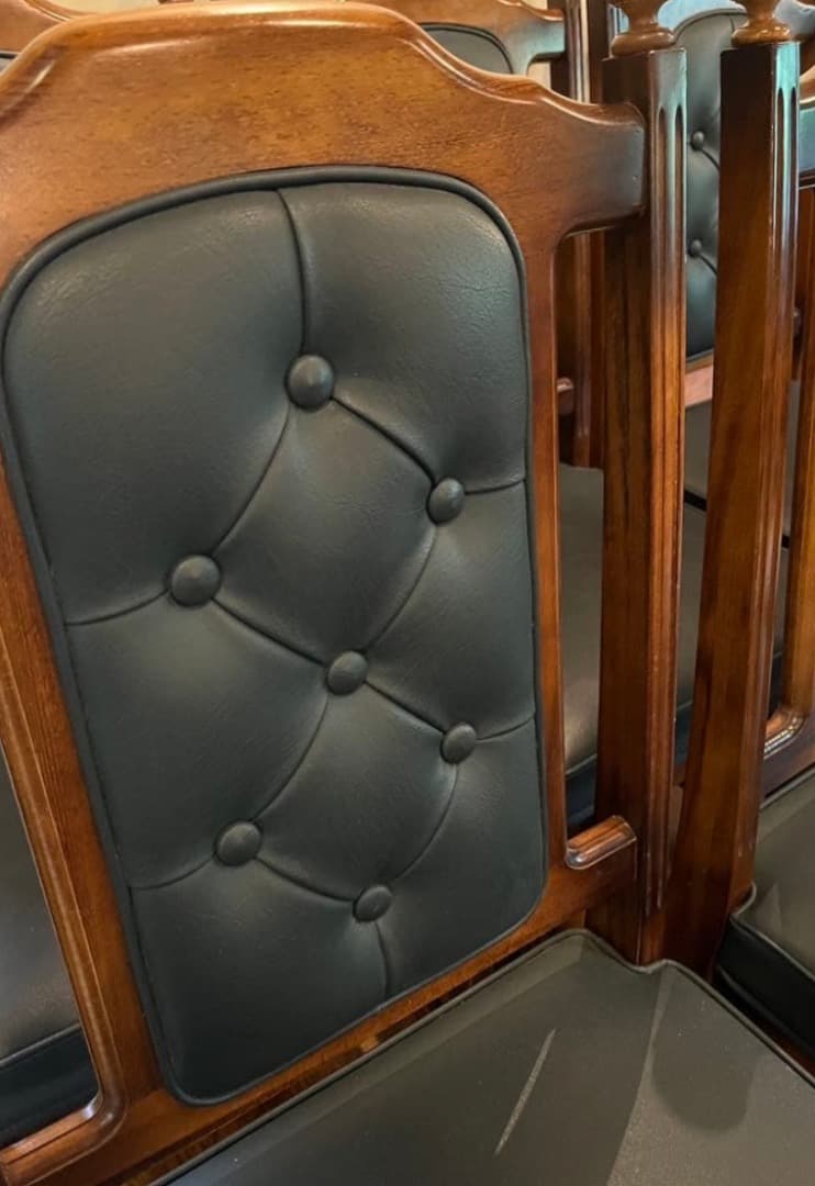 【カリモク】クラシックスタイル ダイニングチェア　2脚