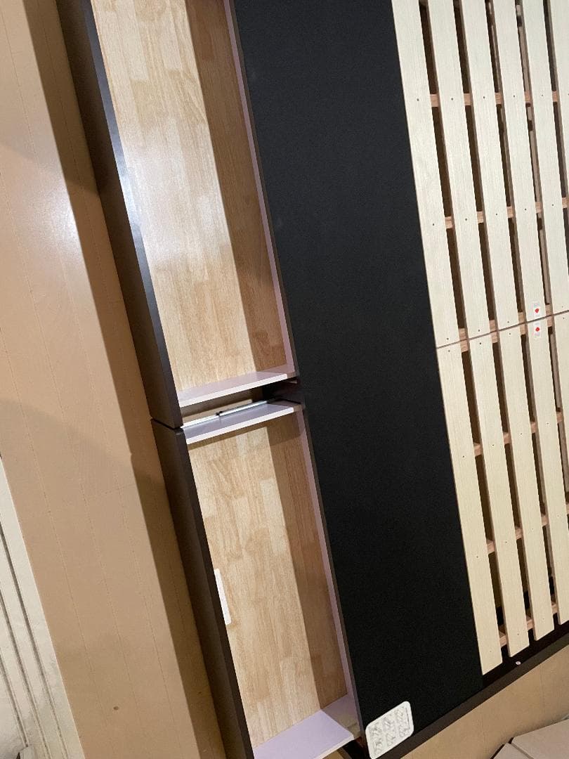 【引取り限定　東京都荒川区】セミダブルベッドフレーム　ニトリ