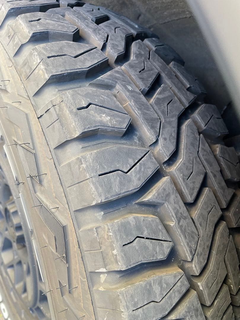 まめまめ様　TOYOTIRES OPENCOUNTRY R/T 235/70