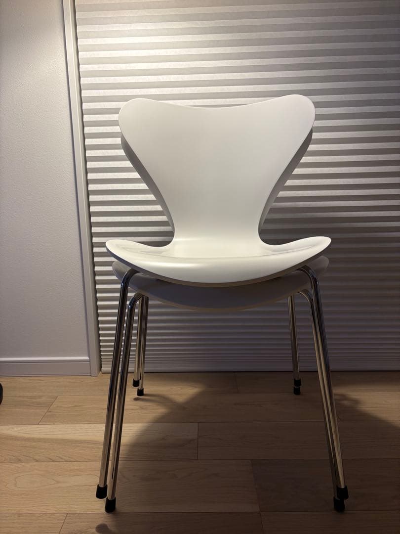 【最終値下げ】フリッツハンセン セブンチェア　ホワイト2つセット　バラ売り可