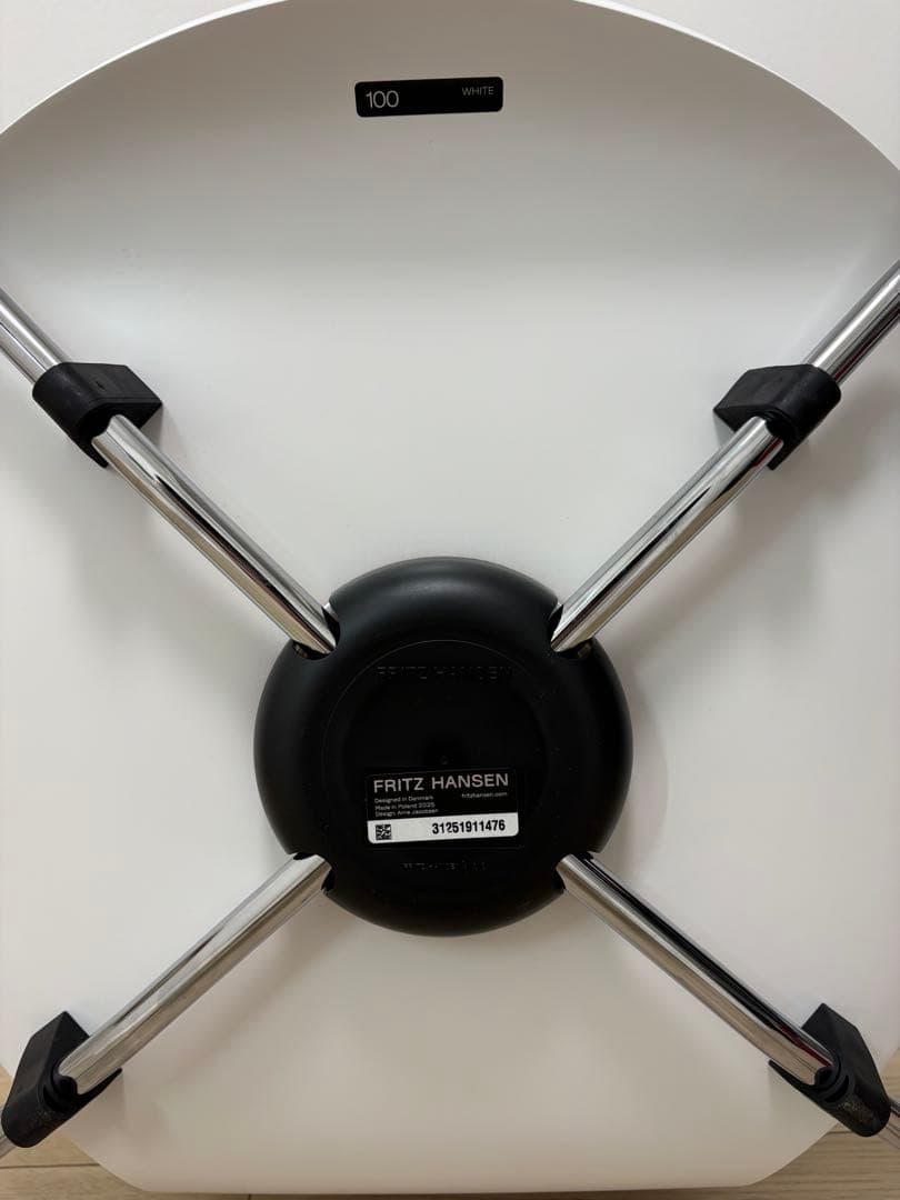 【最終値下げ】フリッツハンセン セブンチェア　ホワイト2つセット　バラ売り可