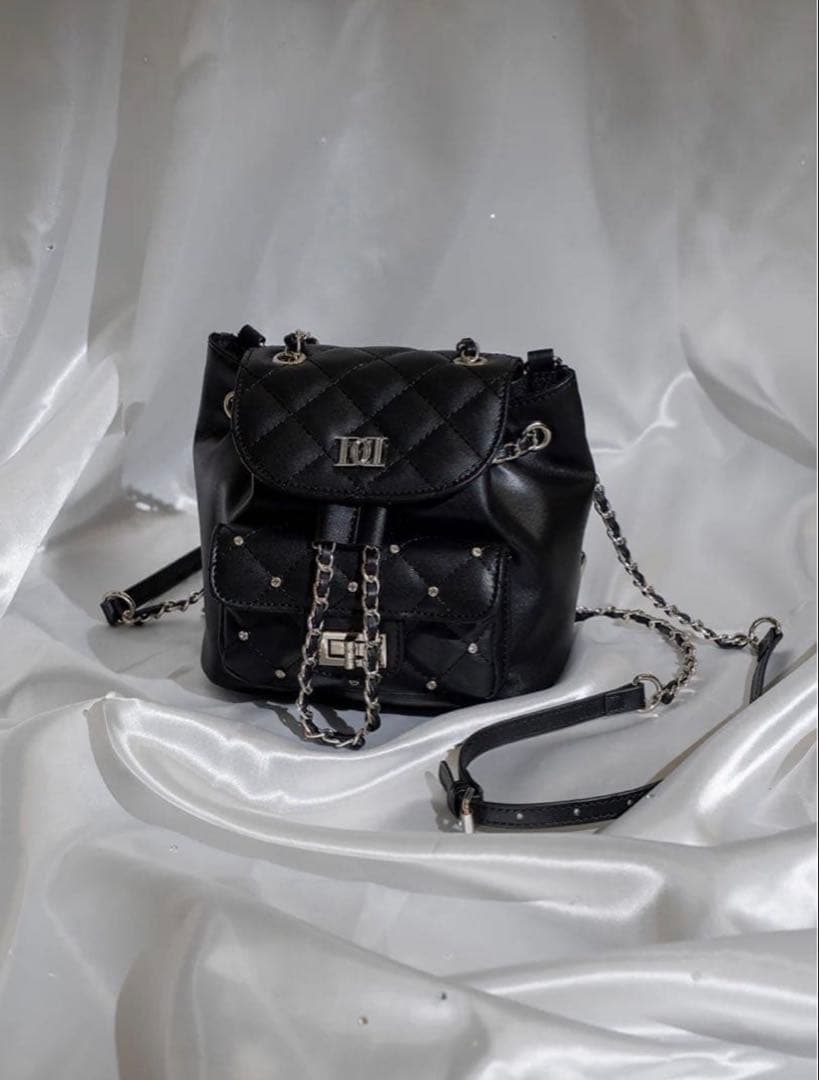 【本日限定値下げ】新品未使用 DarichキルティングビジューミニリュックBRK