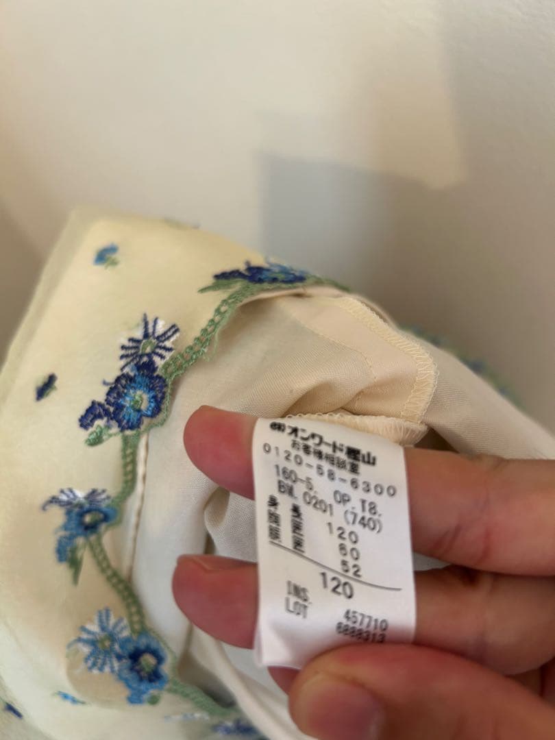 TOCCA ノースリーブ刺繍ワンピース