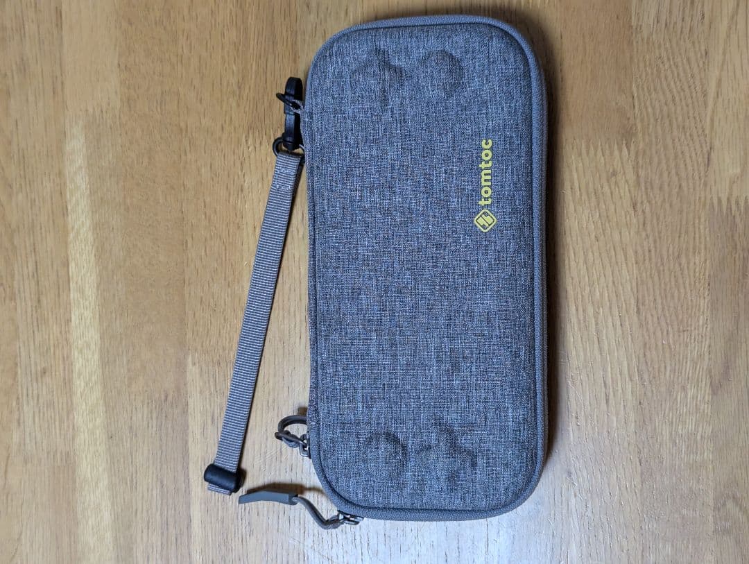 Switch Lite（持ち運び用ケースあり）